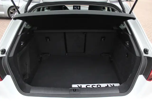 Audi A3 view 16