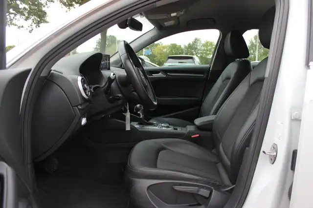 Audi A3 view 10
