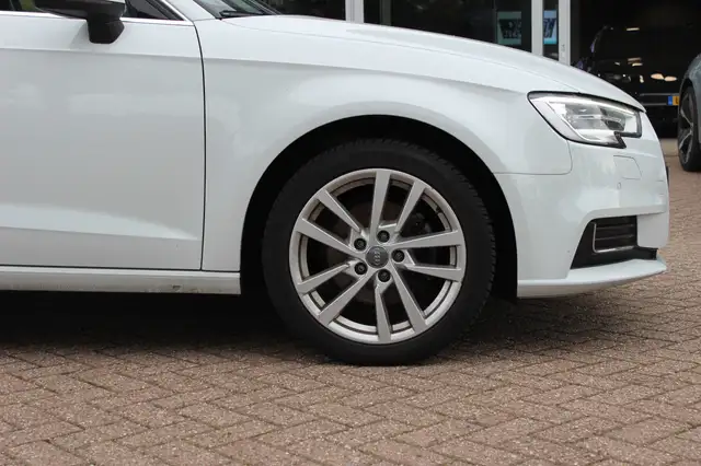 Audi A3 view 14