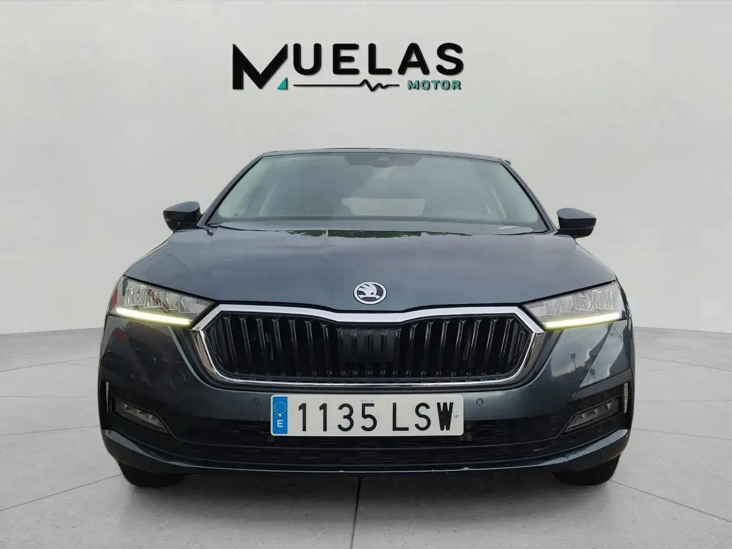 Skoda Octavia 1.5 TSI MHEV Ambition Plus DSG Gris - 2