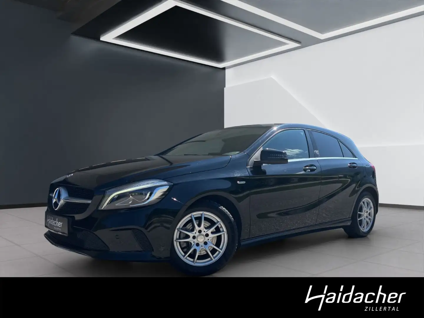 Mercedes-Benz A 160 Urban PTS Shz LED Klima Schwarz - 1