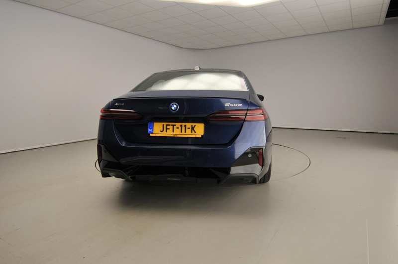 BMW 550 5 Serie 550e xDrive | M-Sportpakket | LED | Leder — photo 3