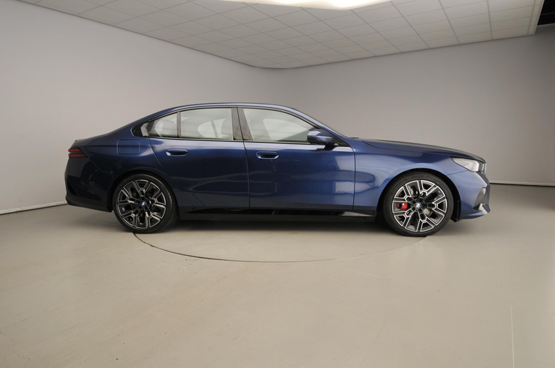 BMW 550 5 Serie 550e xDrive | M-Sportpakket | LED | Leder — photo 4