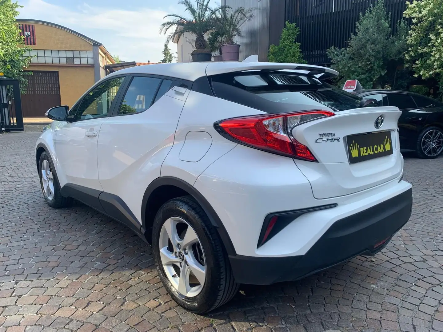 Toyota C-HR C-HR 1.8h Business 2wd e-cvt Bianco - 1
