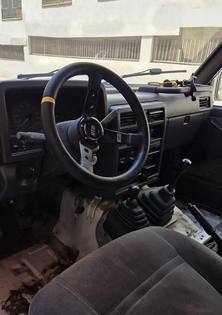 Nissan Patrol Wagon Turbo D. 6 cil. - 2