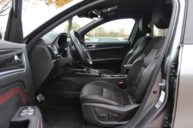 Renault Arkana view 10