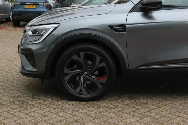 Renault Arkana view 14