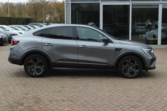 Renault Arkana view 5