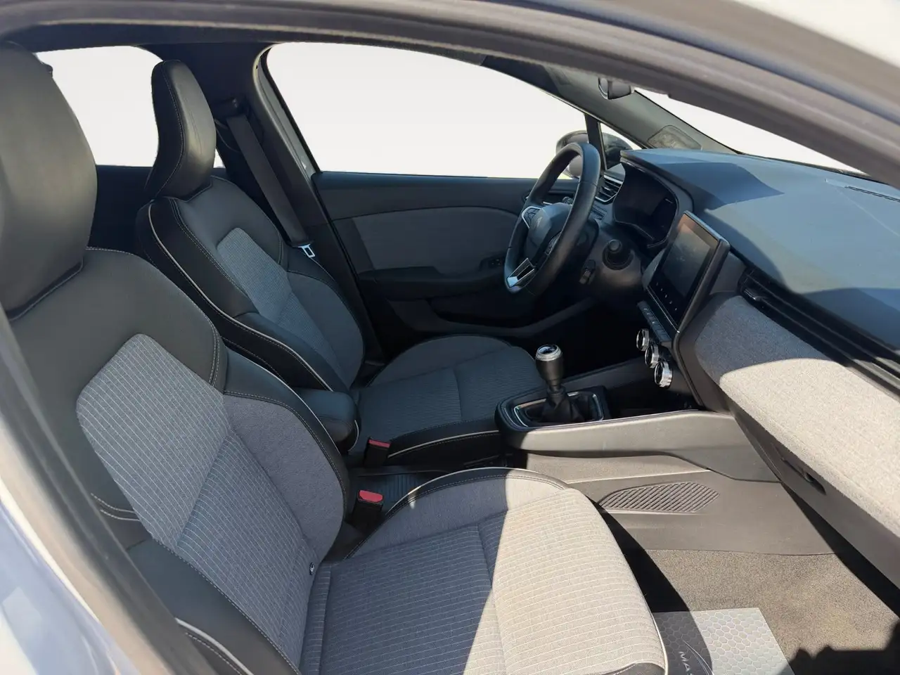 Renault Clio Citadine 5 portes — photo 12