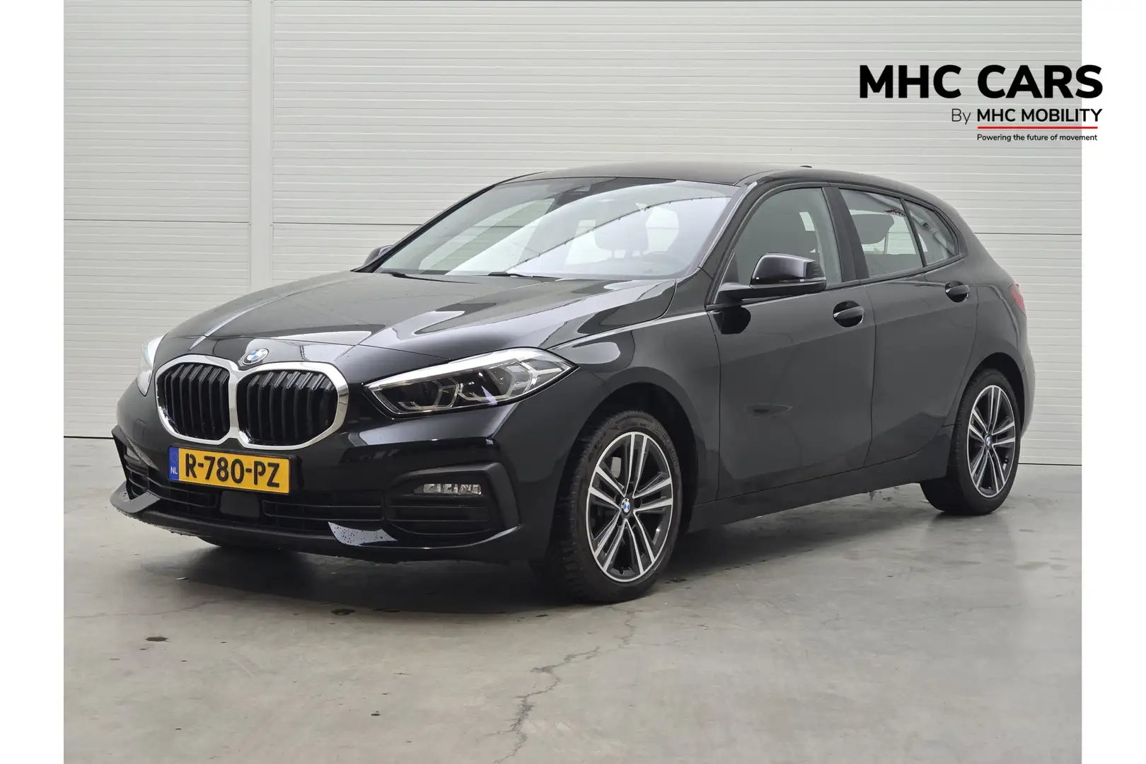 BMW 118 1-serie 118i Business Edition | Executive pakket | Zwart - 1