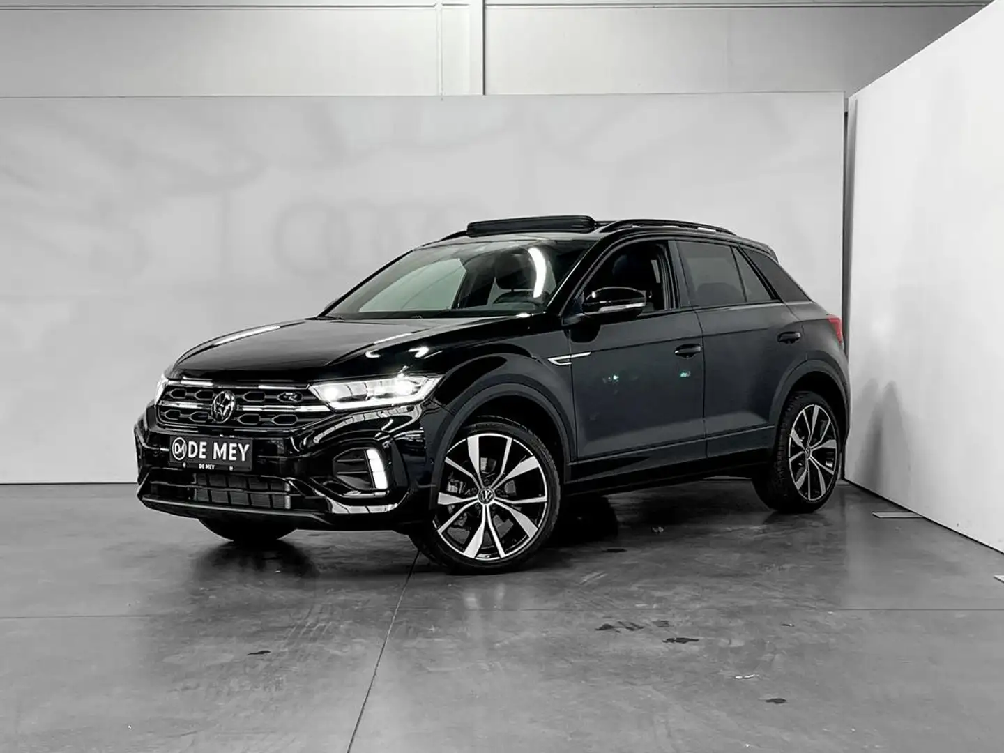 Volkswagen T-Roc 1.5 TSI DSG 110pk R-LINE | PANO | CAMERA | CARPLAY | KEYLESS | ACC Noir - 2
