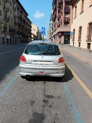 Peugeot 206 view 5