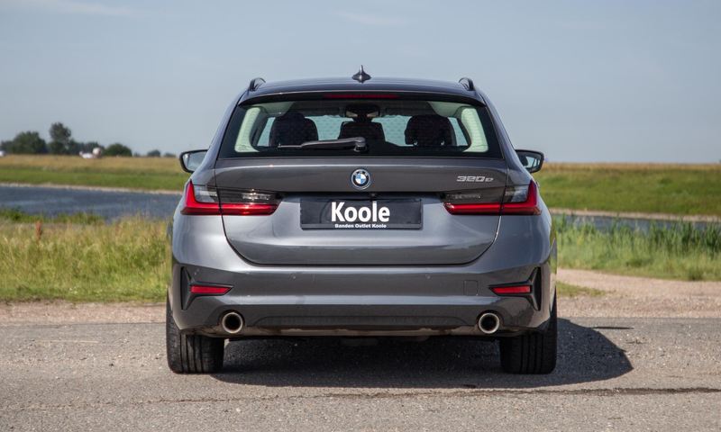 BMW 320 3-serie Touring 320e LED / DEALER ONDERHOUDEN / ST — photo 11