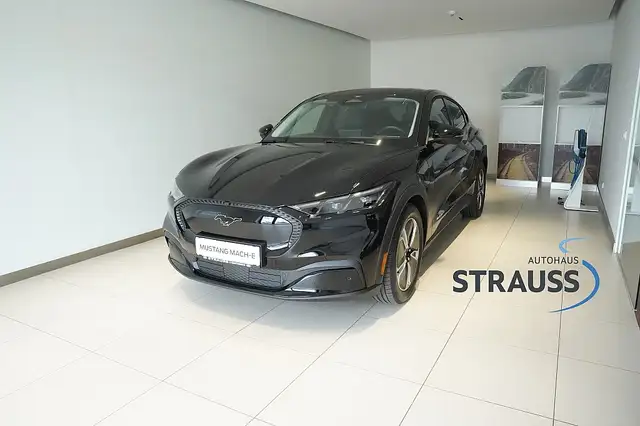 Ford Mustang Mach-E Elektro 72,6kWh Standard Range  ** HOT DEAL**