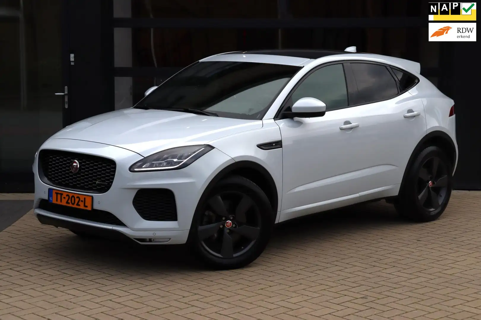 Jaguar E-Pace 2.0 P200 AWD R-Dynamic SE | NAP | Pano | Camera | Wit - 1