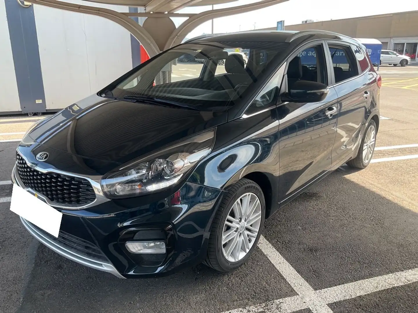 Kia Carens 1.6 GDi Drive 135 Azul - 1