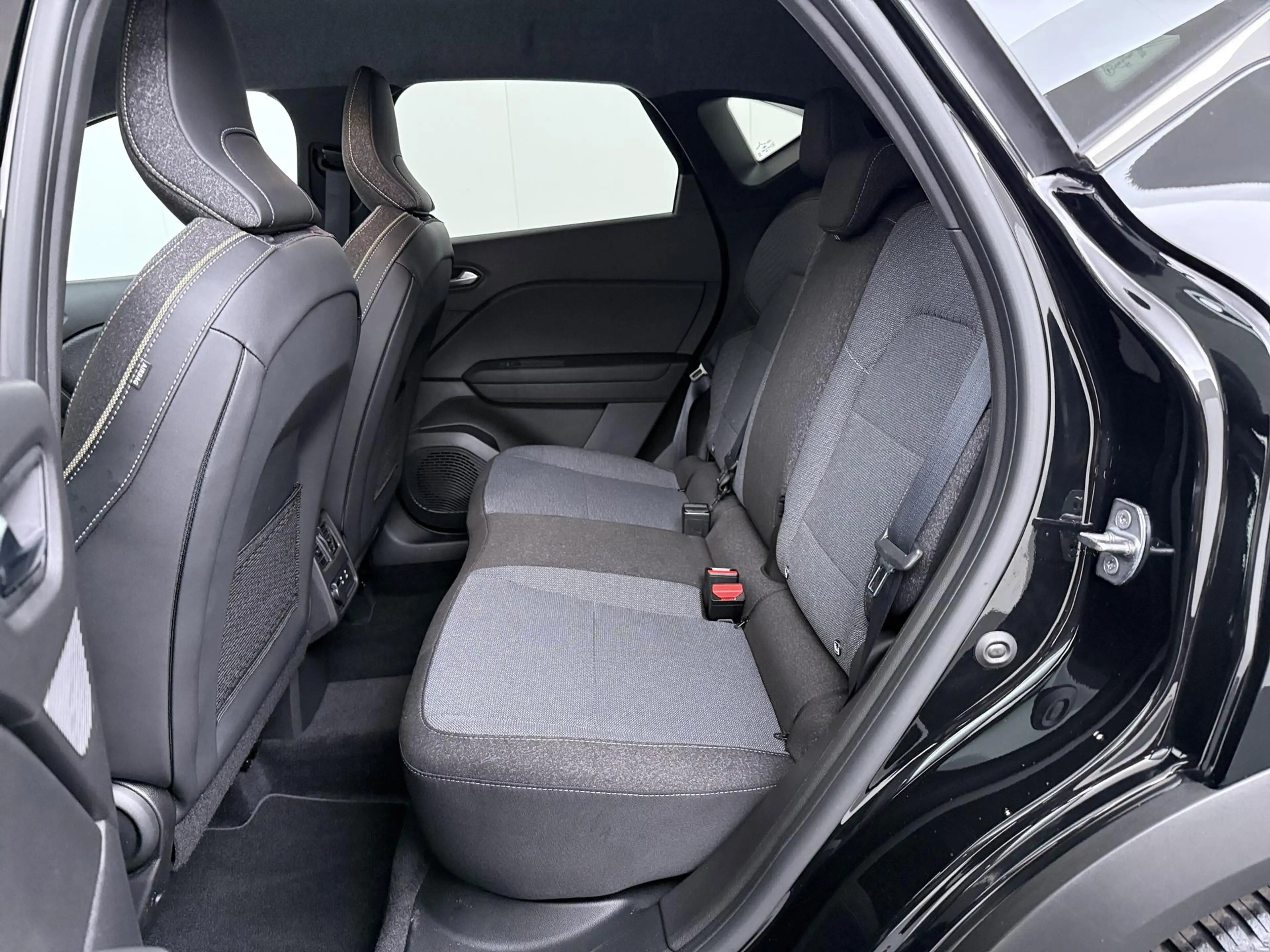 Mitsubishi ASX 1.6 HEV AT First Edition | 360 camera | stoel-, st — photo 14