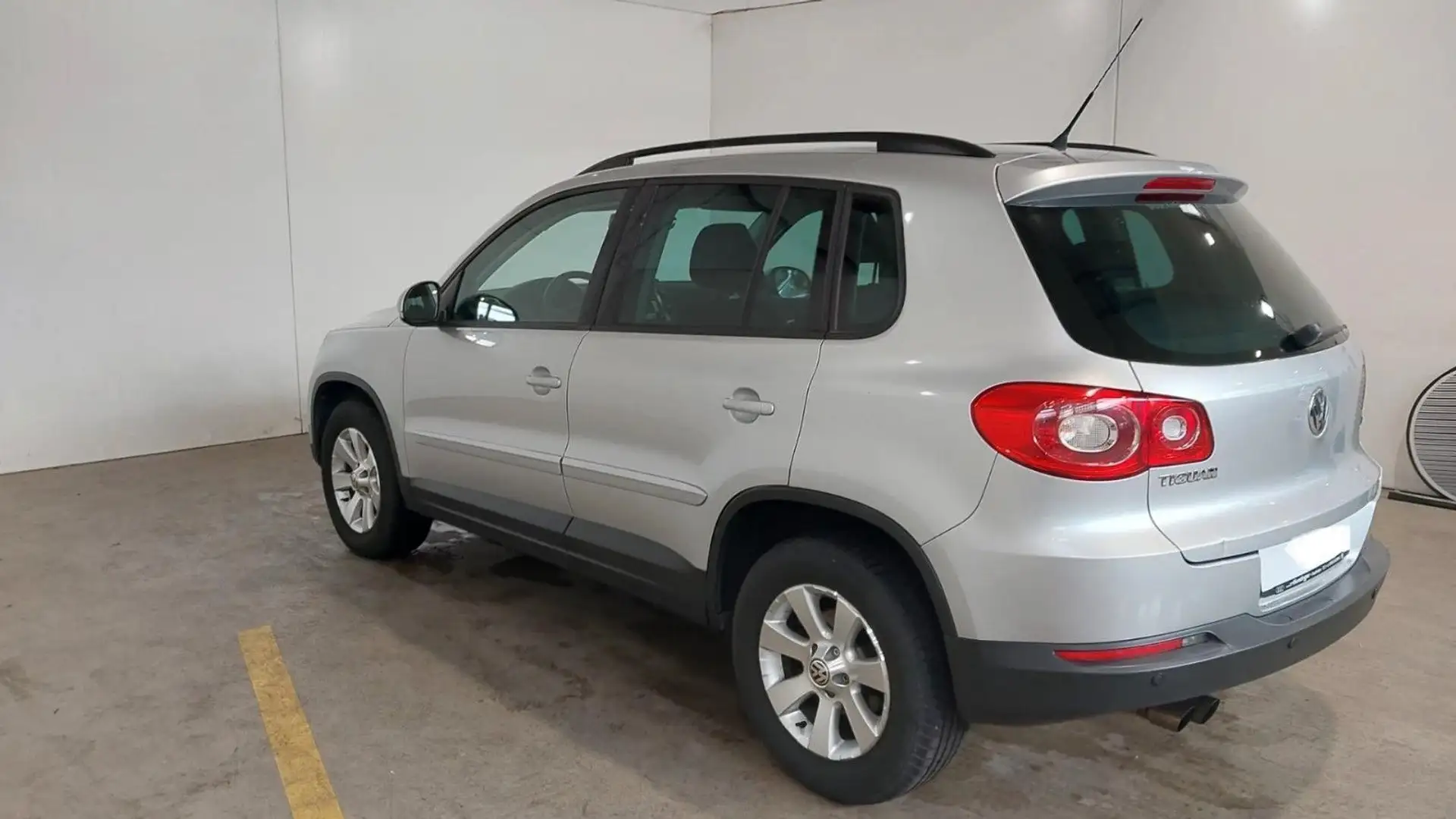 Volkswagen Tiguan Track & Field*4x4*alle KD*Kette gew*6Gang Silber - 1