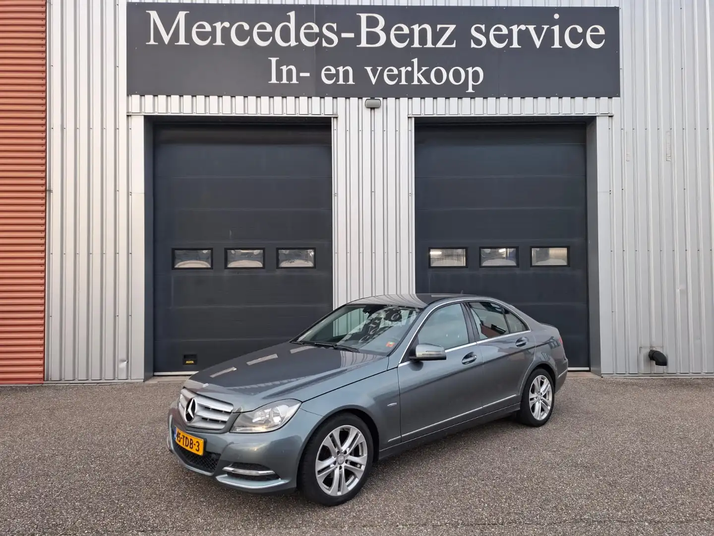 Mercedes-Benz C 180 C180 BE AUT7 Grijs - 1