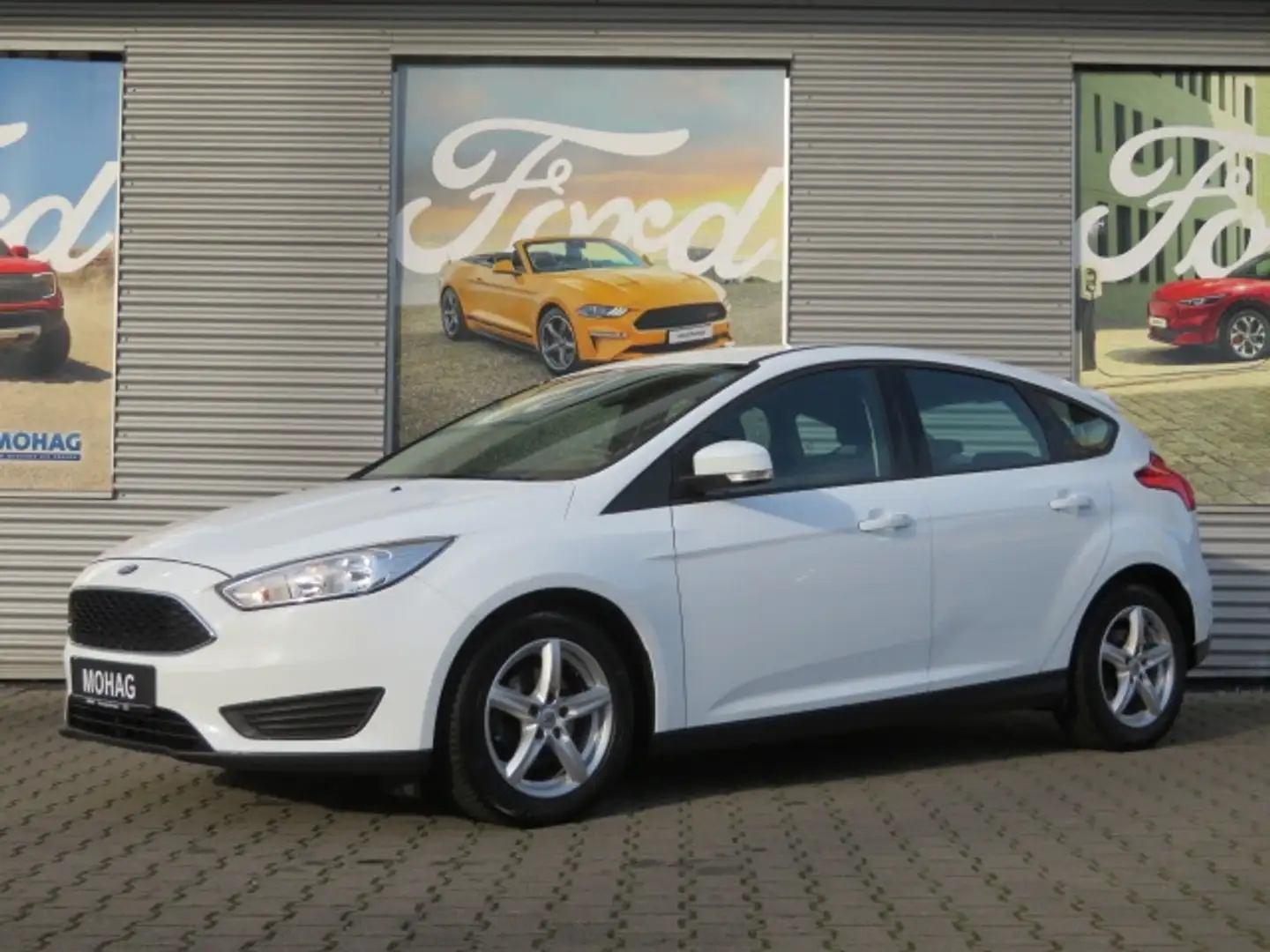 Ford Focus Trend 1.0l EcoBoost *8-fach bereift-LM*     -Euro6 Weiß - 2