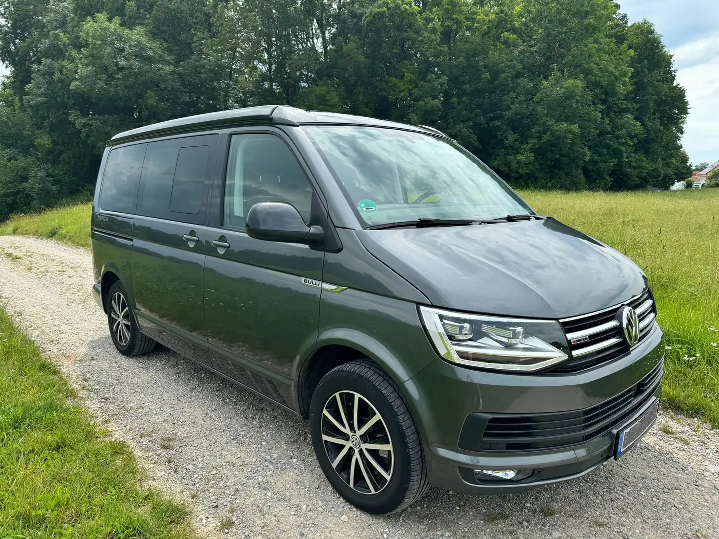 Volkswagen T6 California Beach Edition 4Motion, 204PS, DG7 Automatik, AHK Gris - 1