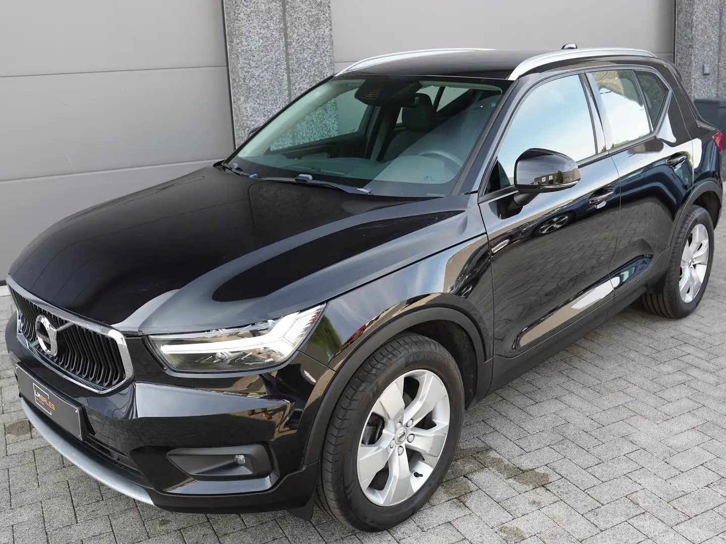 Volvo XC40 XC40 1.5 T2 Momentum Pro Noir - 1