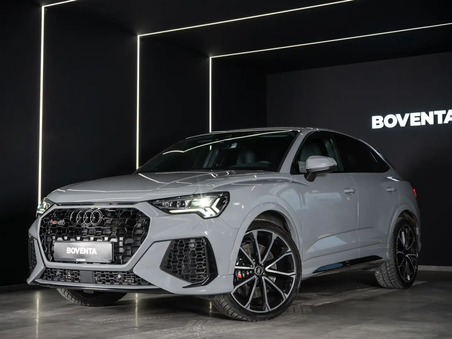 Audi RS Q3 Sportback quattro 2.5 TFSI *RS-SITZ*SPORTAGA*MATRI Grau - 1