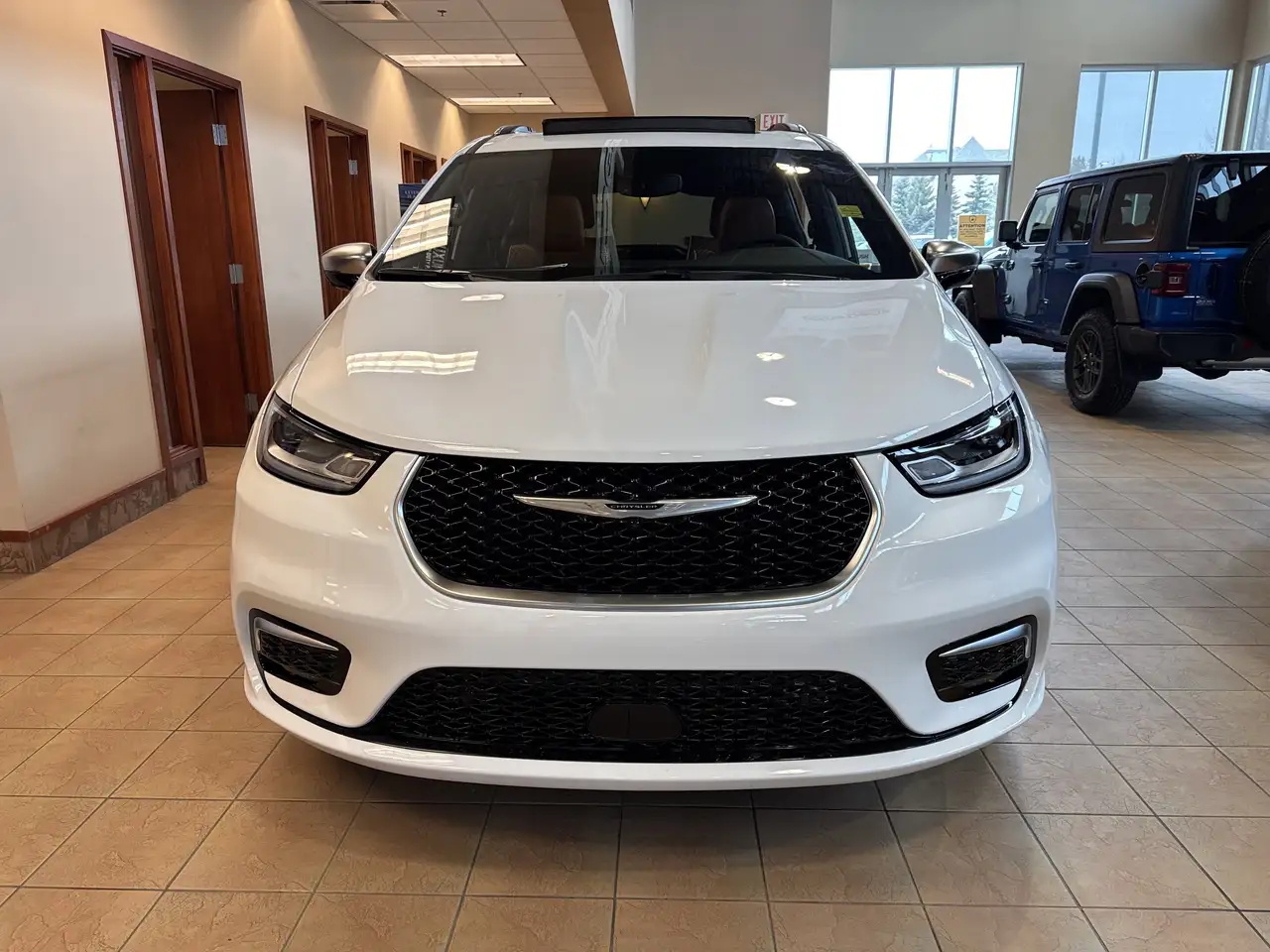 Chrysler Pacifica photo Chrysler Pacifica