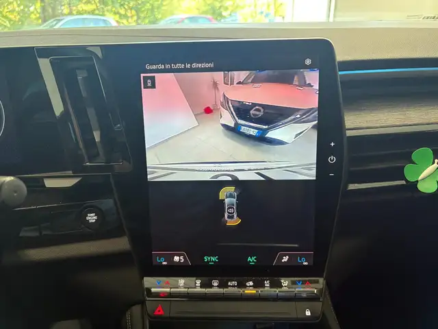 Renault Austral view 11