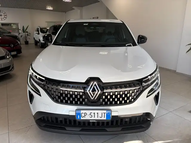 Renault Austral view 2