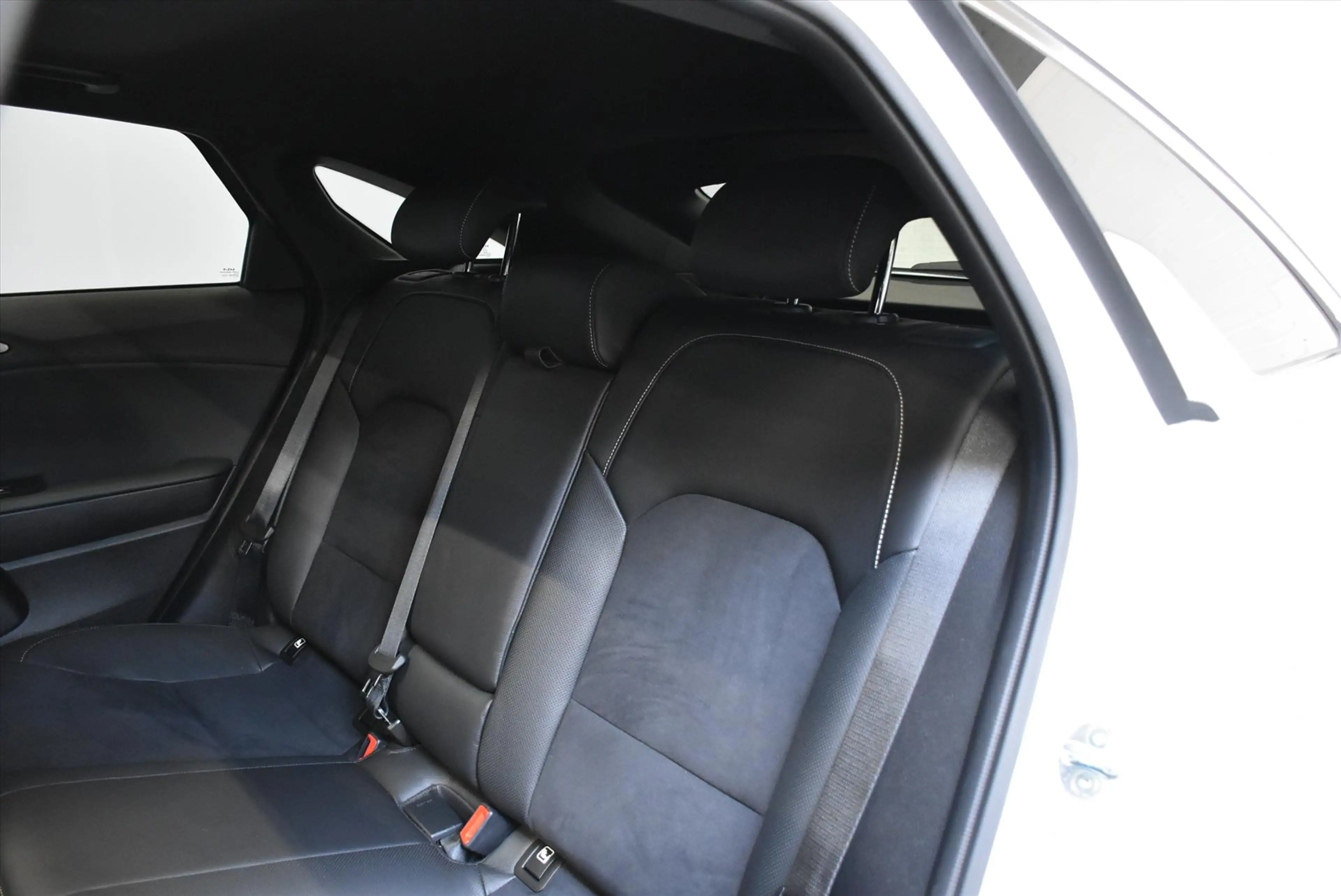 Kia ProCeed / pro_cee'd 1.5 T-GDi 140pk DCT7 GT-PlusLine PANO DAK — photo 17