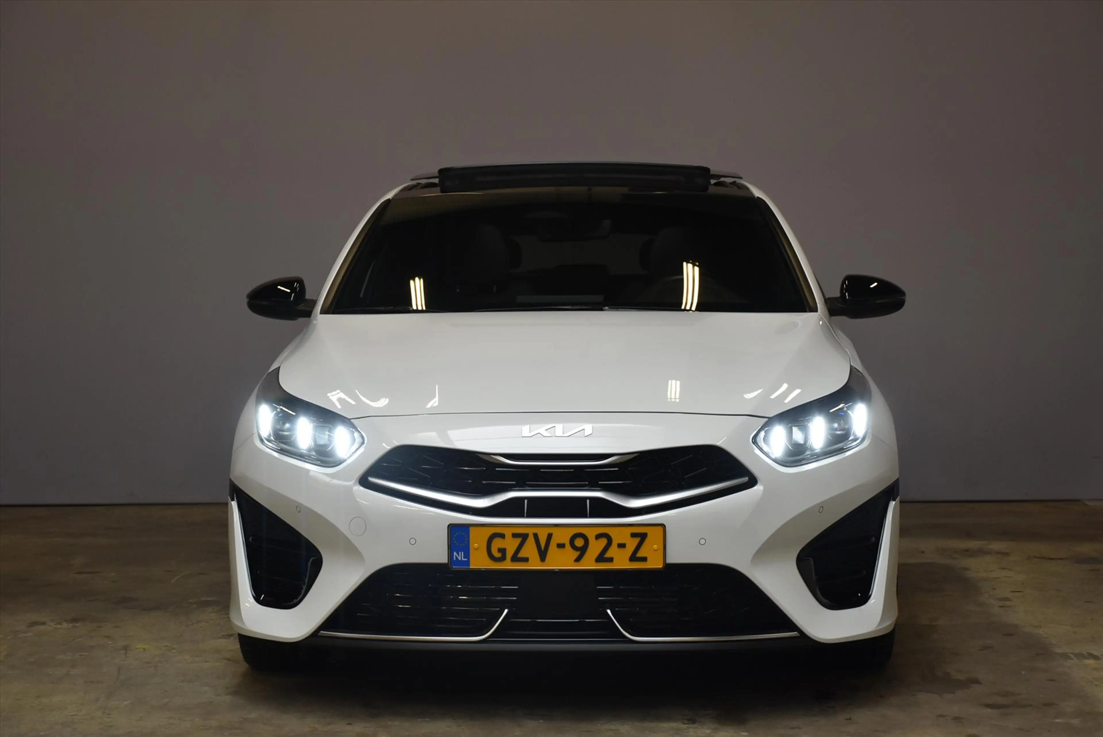 Kia ProCeed / pro_cee'd 1.5 T-GDi 140pk DCT7 GT-PlusLine PANO DAK — photo 3