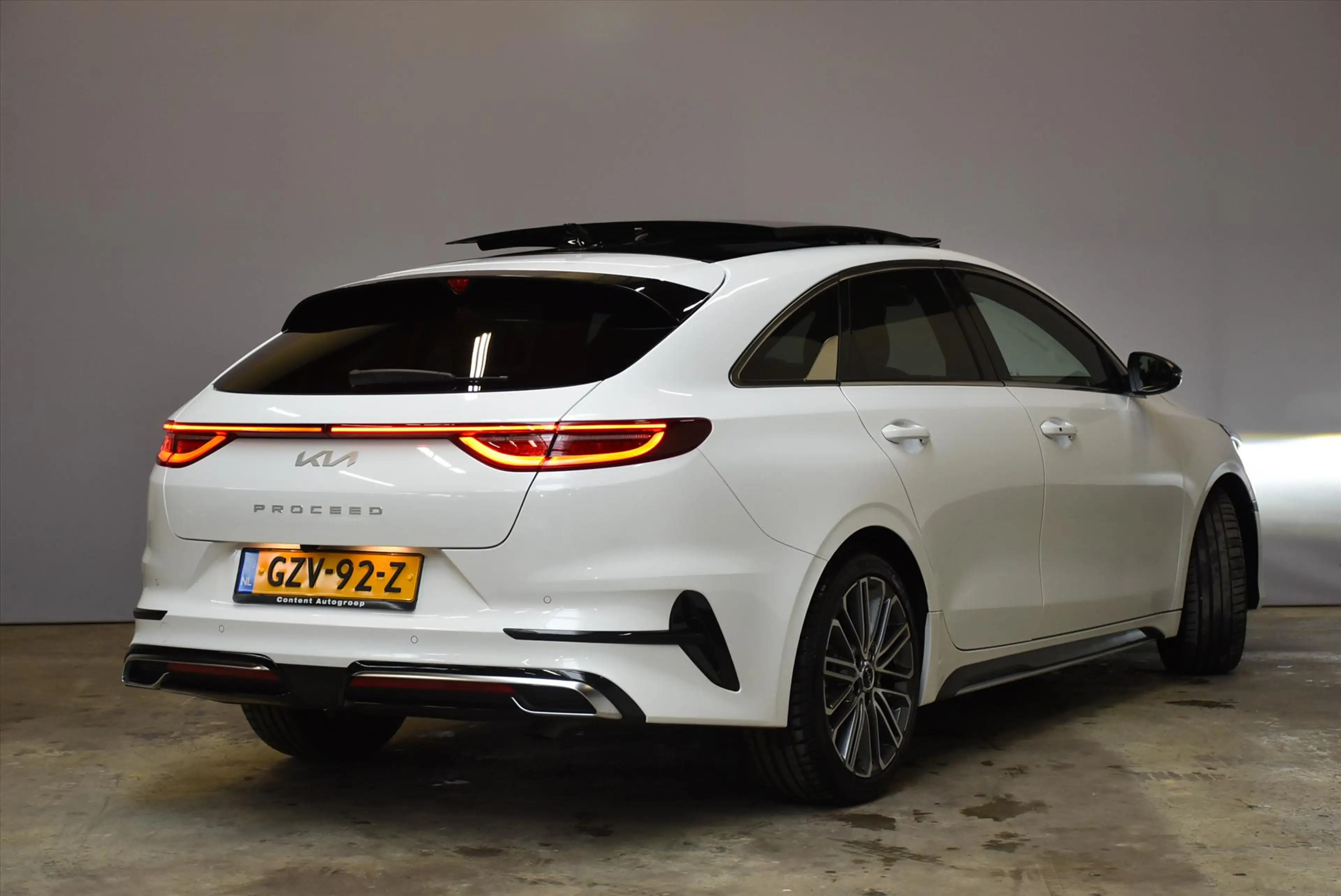 Kia ProCeed / pro_cee'd 1.5 T-GDi 140pk DCT7 GT-PlusLine PANO DAK — photo 8