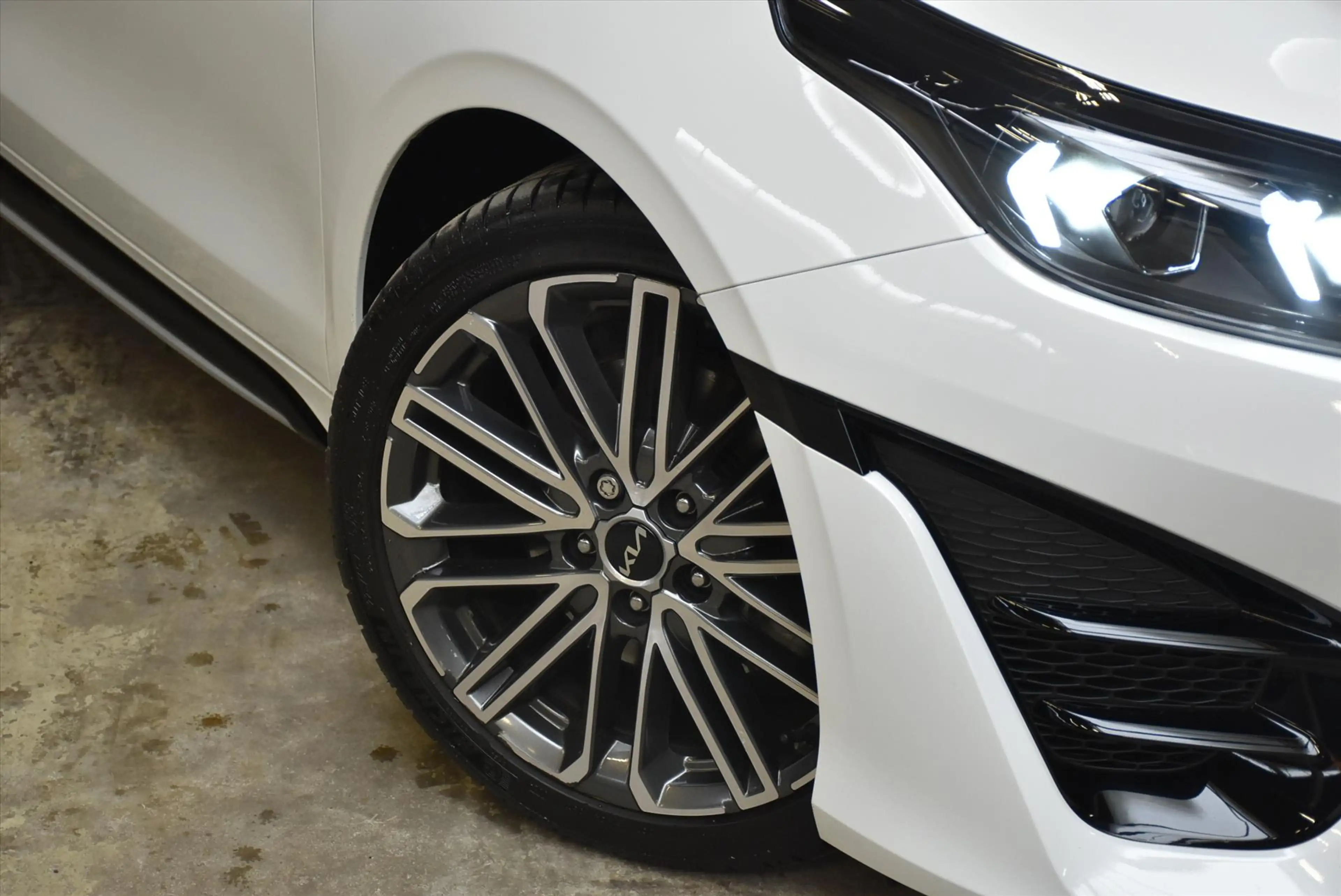 Kia ProCeed / pro_cee'd 1.5 T-GDi 140pk DCT7 GT-PlusLine PANO DAK — photo 10