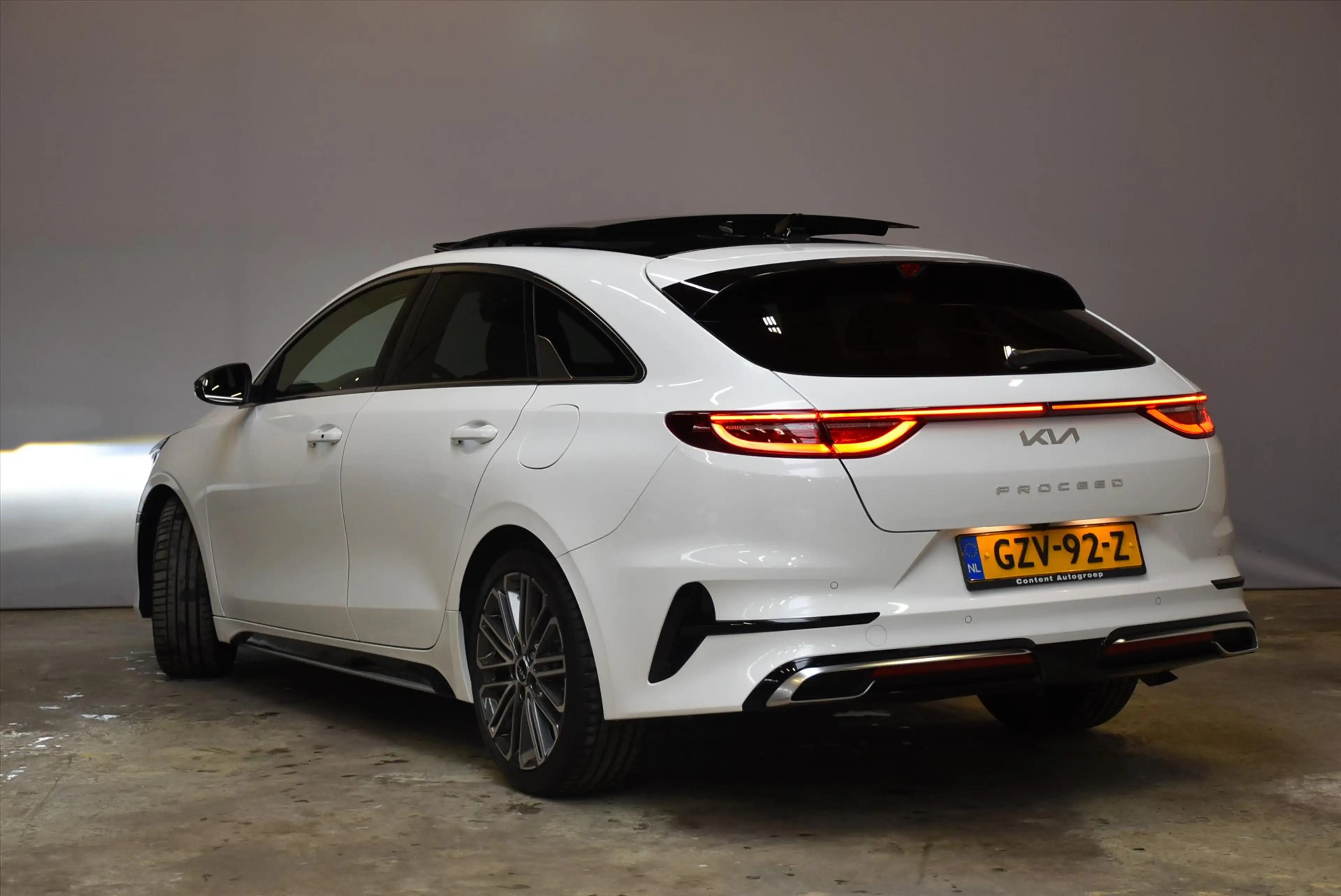 Kia ProCeed / pro_cee'd 1.5 T-GDi 140pk DCT7 GT-PlusLine PANO DAK — photo 6
