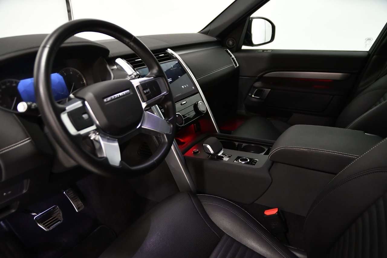 2023 Land Rover Discovery R-Dynamic S / Hitch / Heads up / Carplay / Vehicle alt 2