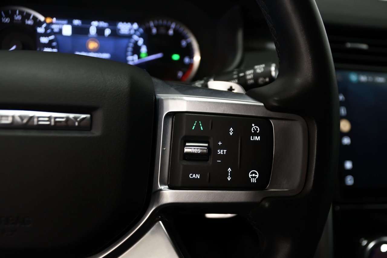2023 Land Rover Discovery R-Dynamic S / Hitch / Heads up / Carplay / Vehicle thumb 27