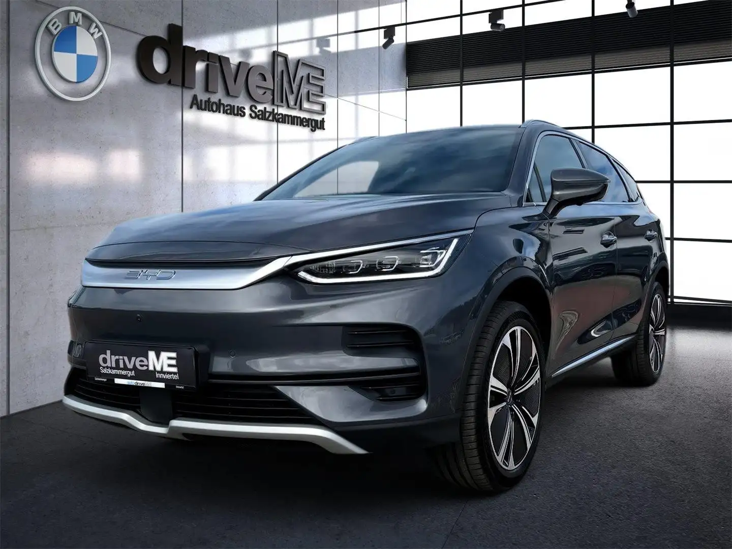 BYD Tang 86,4 kWh Flagship Šedá - 1
