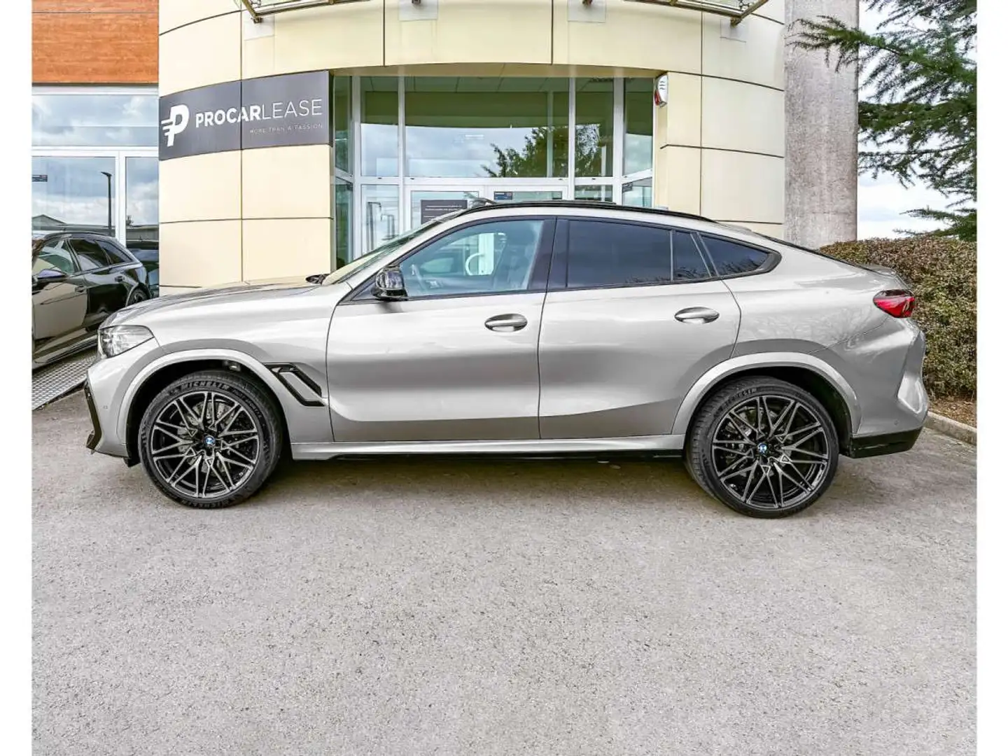 BMW X6 M Competition,/Pano/Display/Soft/Keles/360 ACC+ AHK Gris - 2