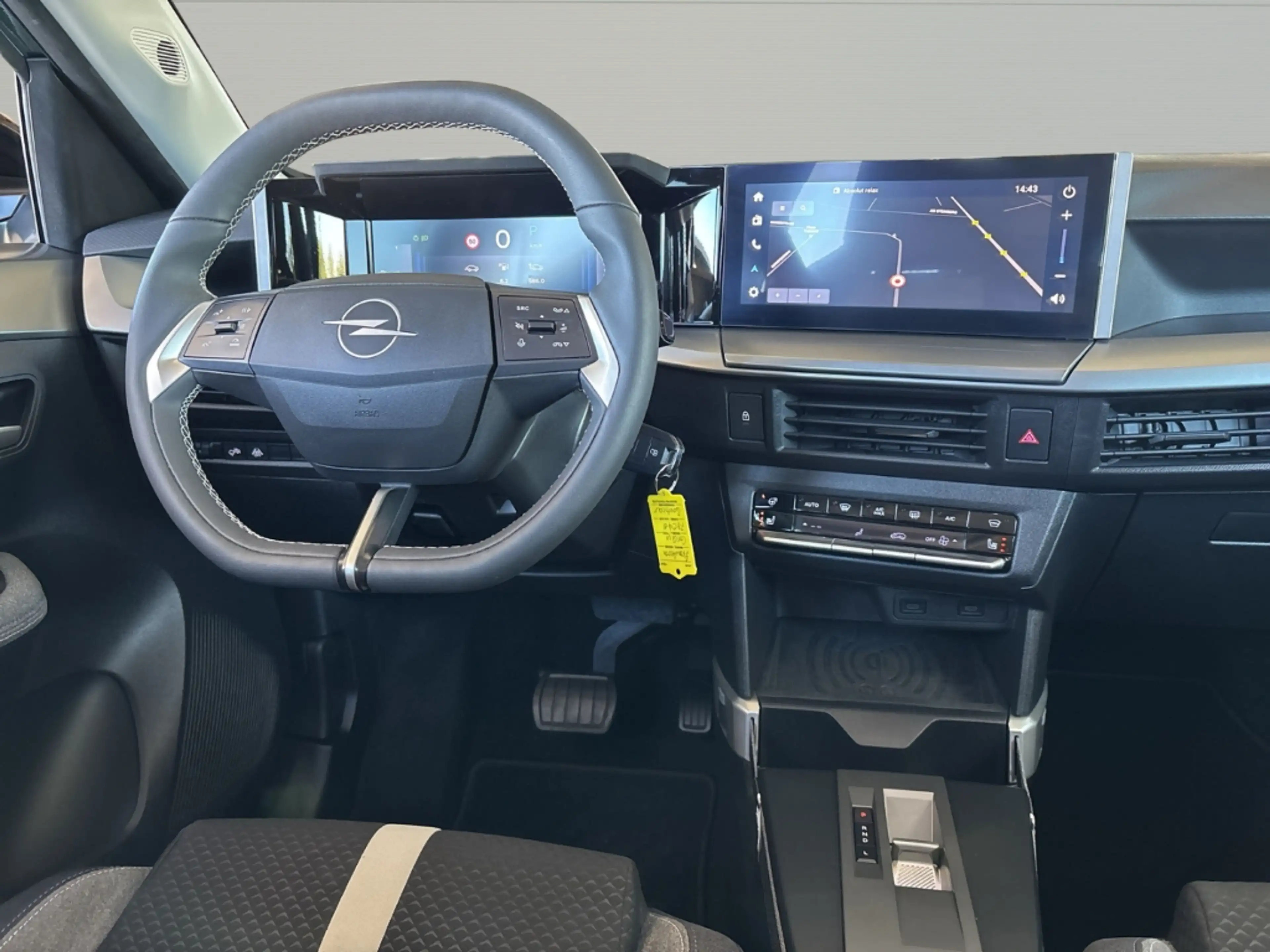Opel Frontera GS 1.2 MHEV AT +Allwetter+TECH-Paket — photo 9