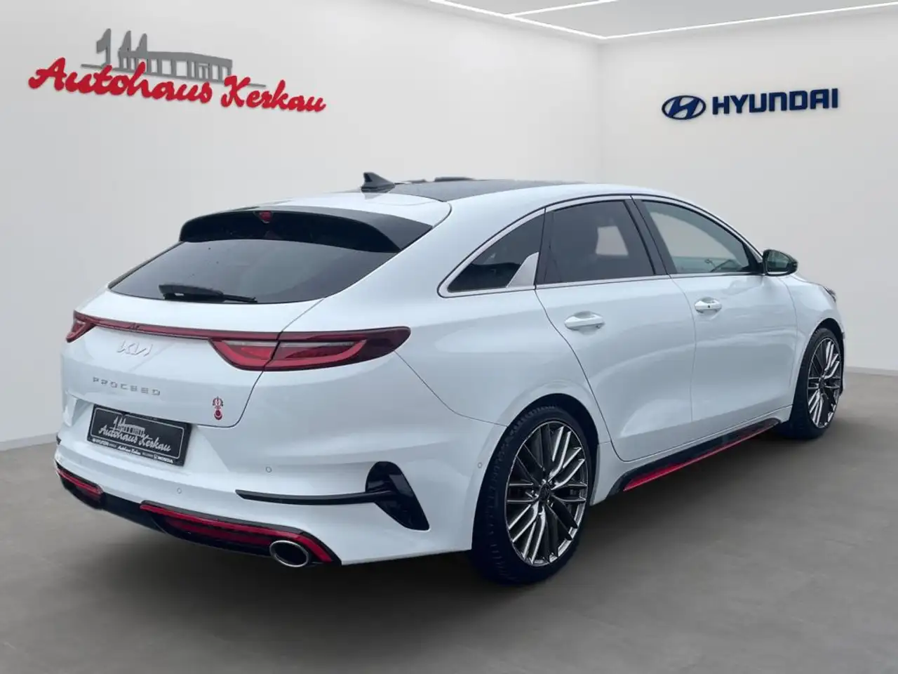 Kia ProCeed / pro_cee'd 1.6 T-GDI DCT7 OPF GT *Pano 3