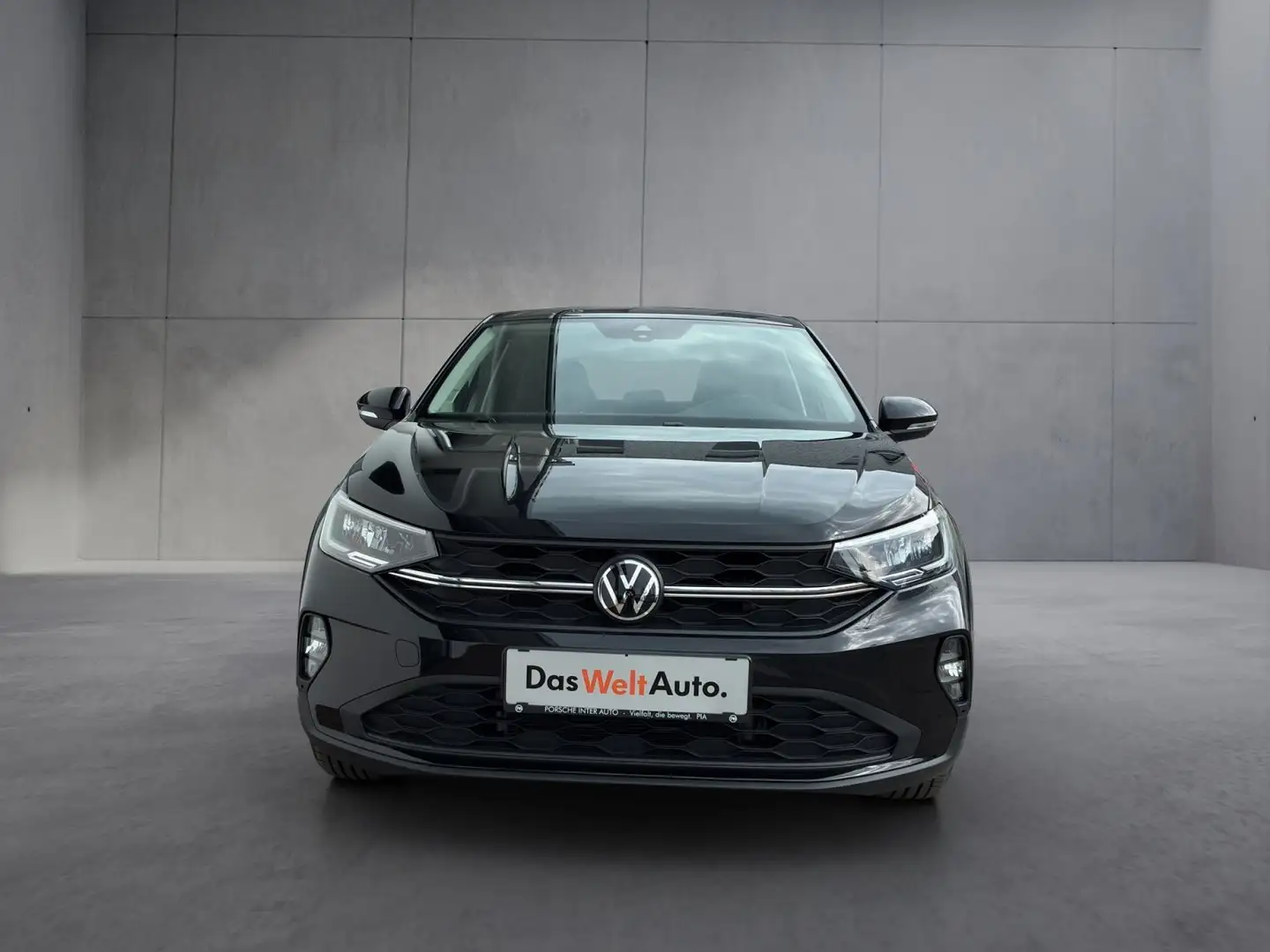 Volkswagen Taigo 4Me TSI Schwarz - 2