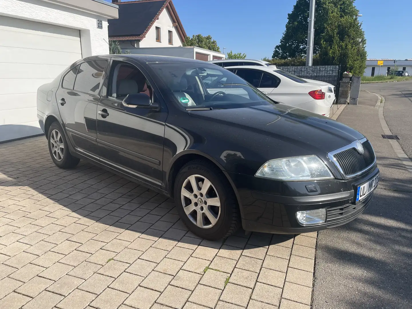 Skoda Octavia 2.0 TDI Elegance Leder Xenon Tempomat - 1