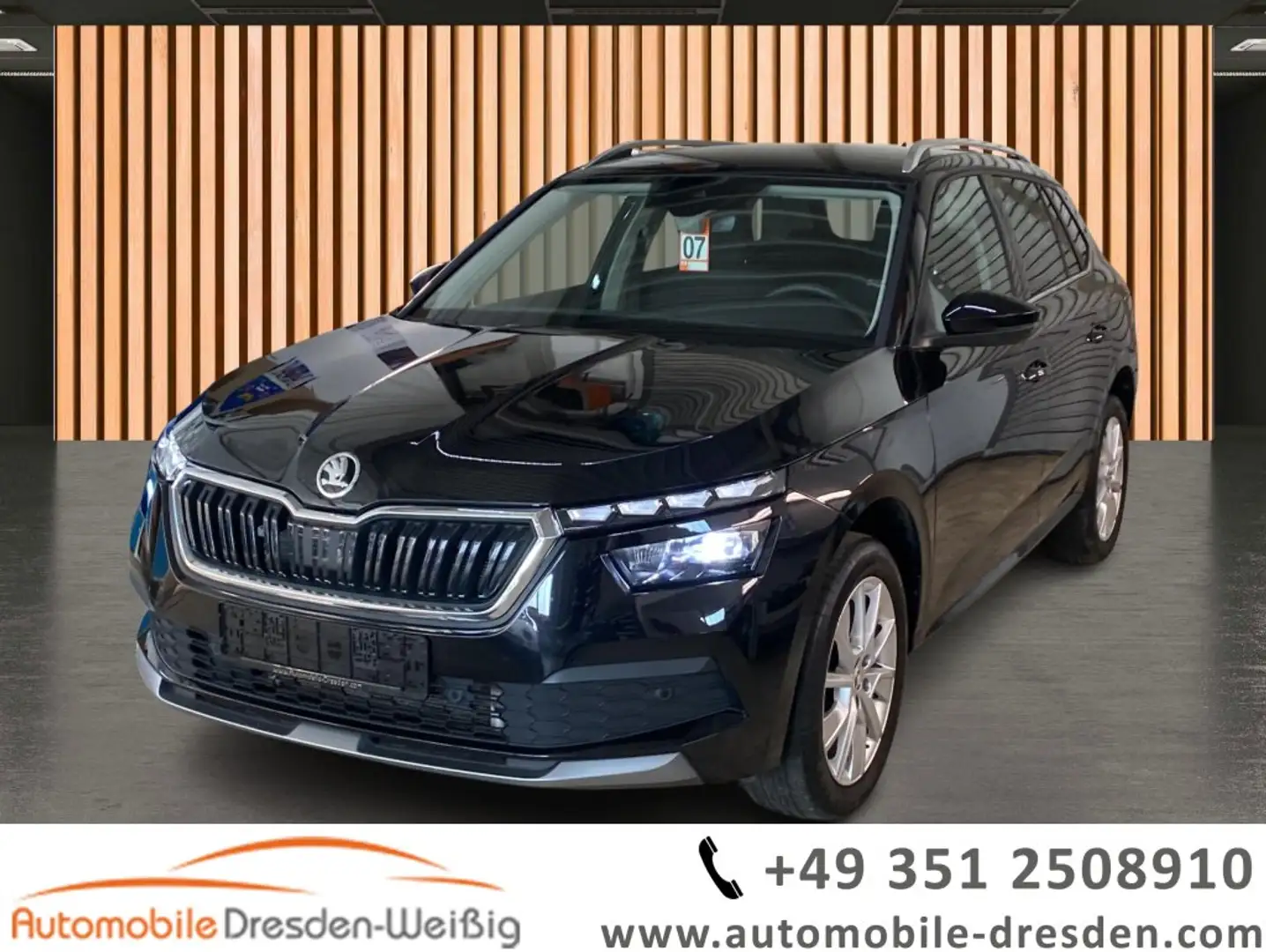 Skoda Kamiq 1.0 TSI DSG Ambition*Navi*Kamera*Voll LED* crna - 1