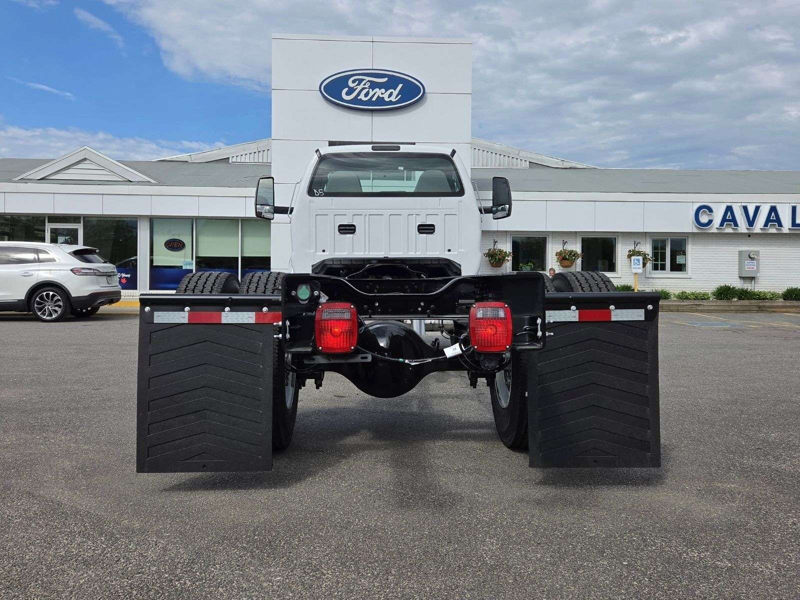 2027 Ford F-750 Super Duty