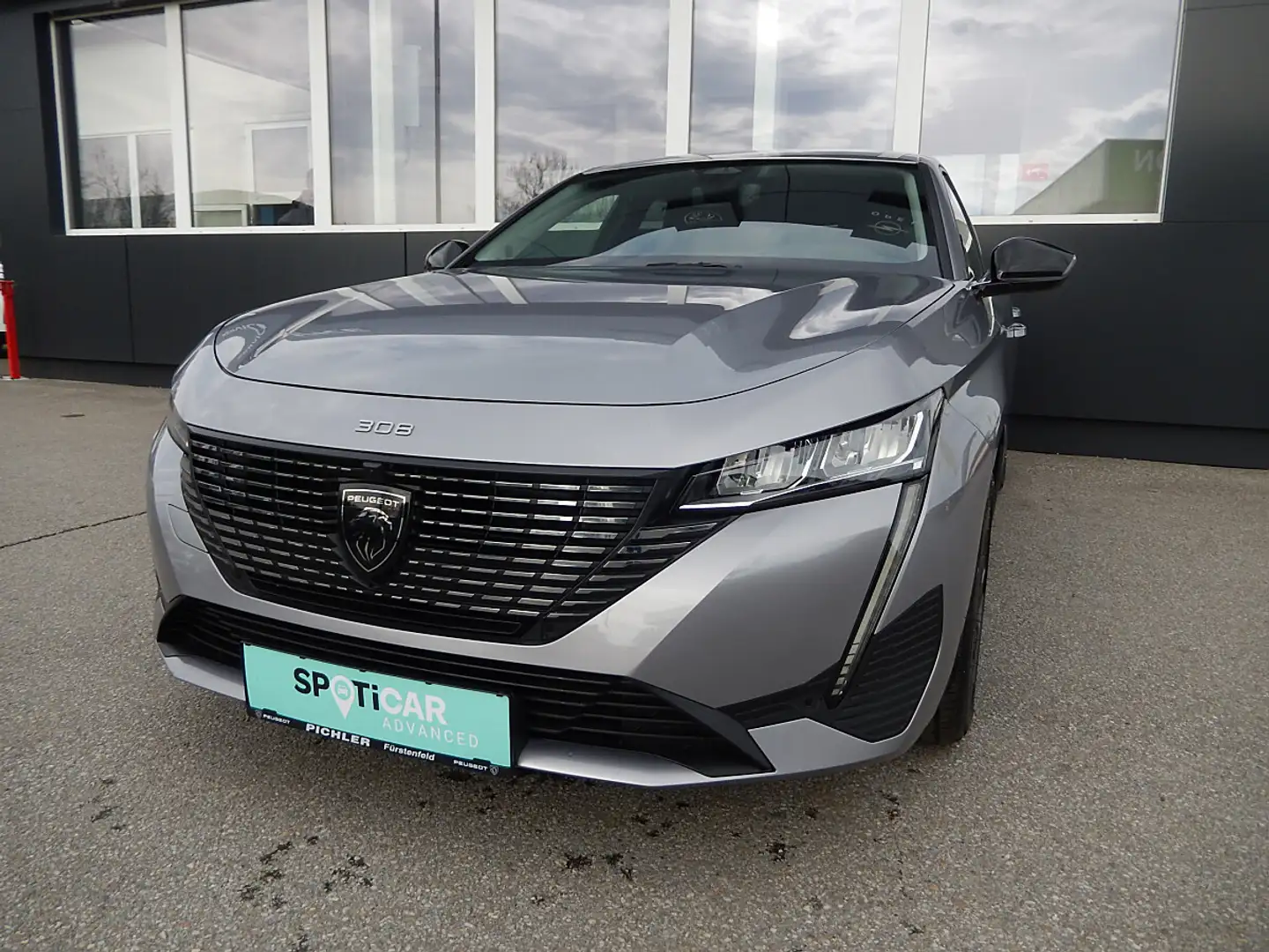 Peugeot 308 SW Hybrid 145 e-DSC6 Allure Silber - 1