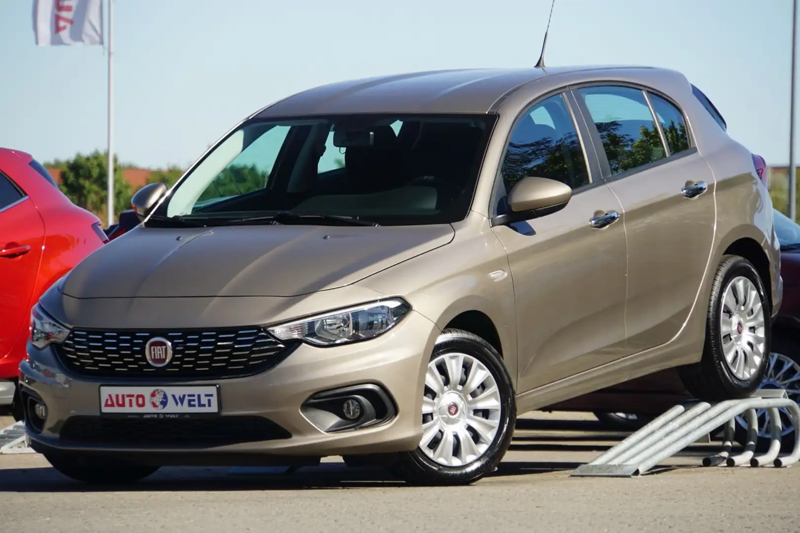 Fiat Tipo Hatchback 1.4 Klima Temp. PDC Beige - 2