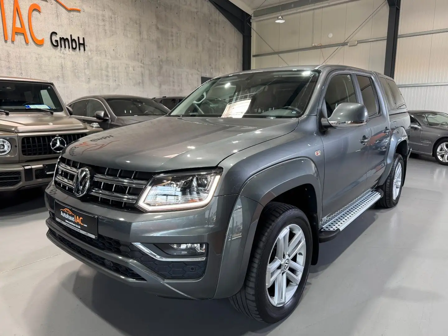 Volkswagen Amarok Highline DoubleCab/4-MOTION/SHZ/NAVI/AHK Grau - 1