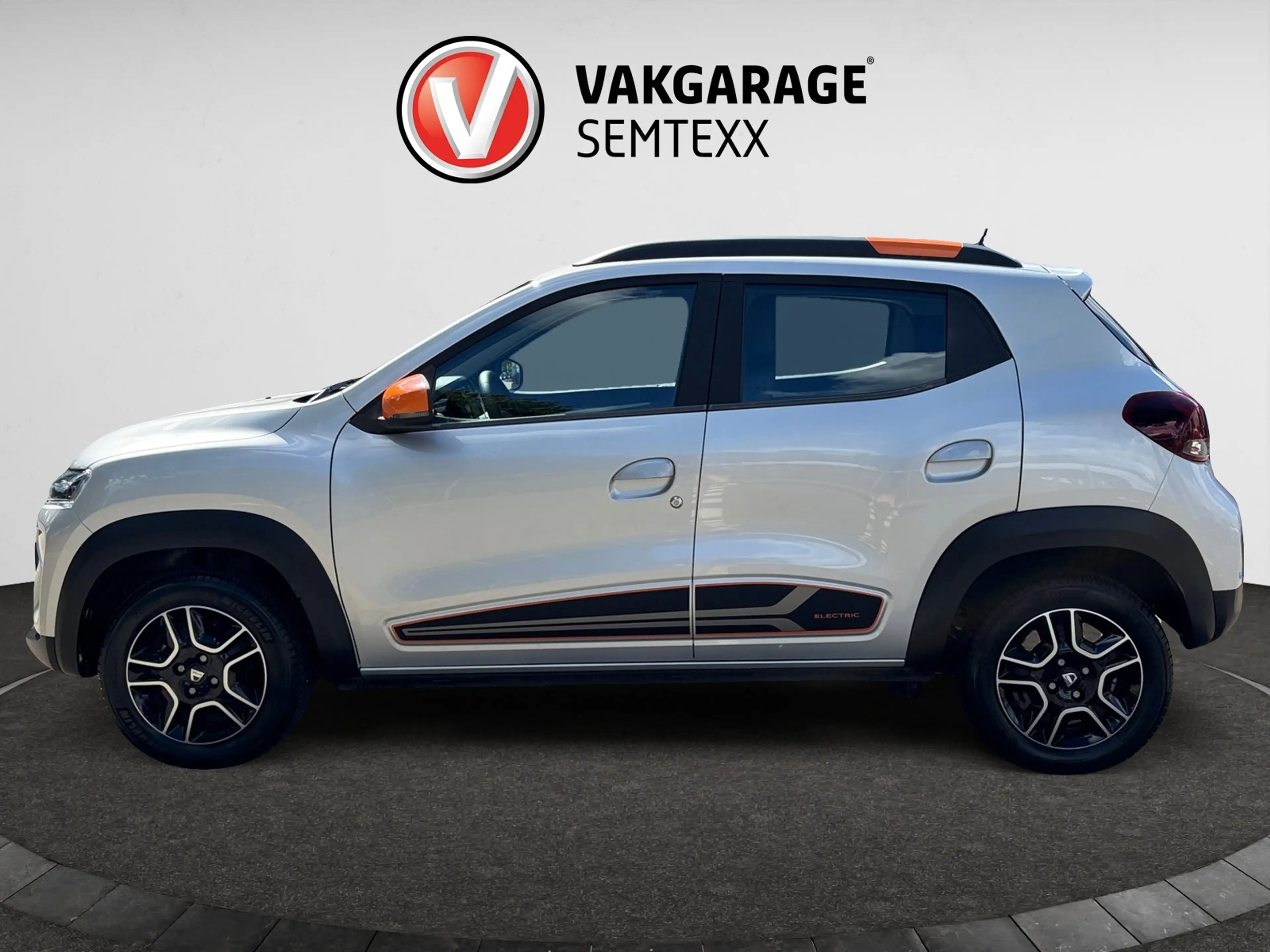 Dacia Spring Comfort Plus 27 kWh !!slechts 4600 KM!! | Org. Ned — photo 2