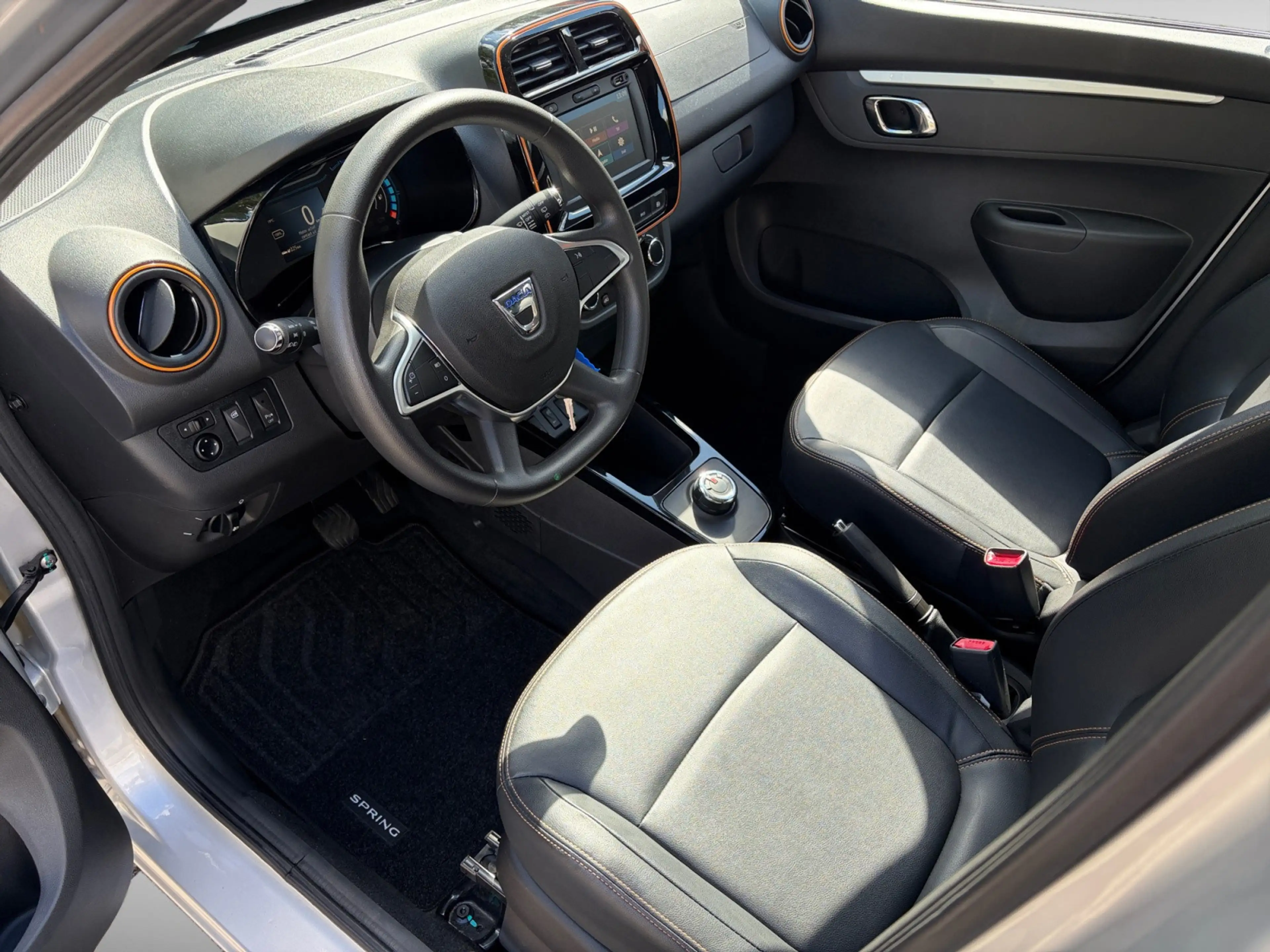 Dacia Spring Comfort Plus 27 kWh !!slechts 4600 KM!! | Org. Ned — photo 4